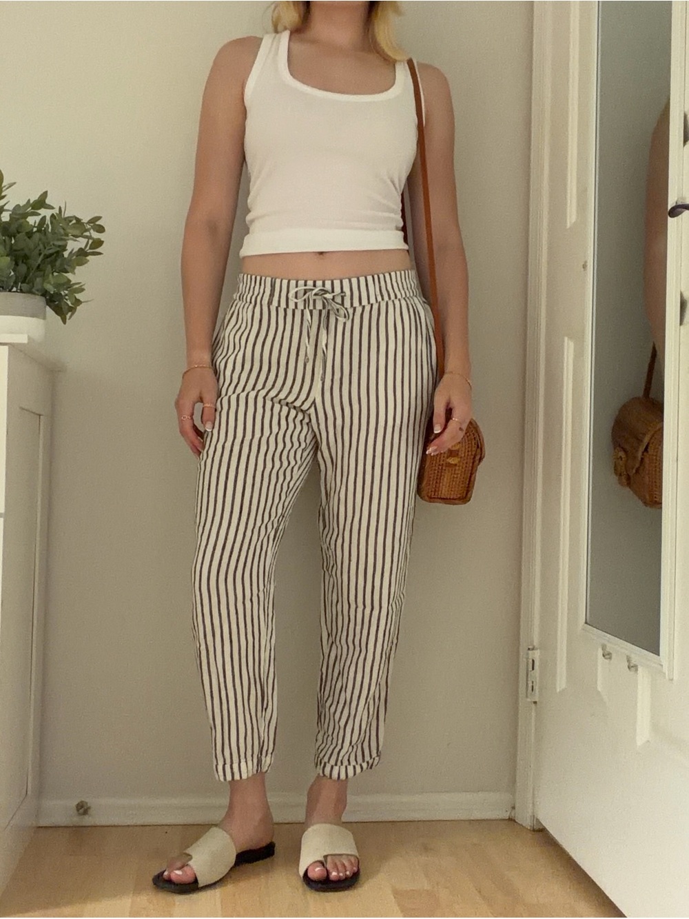 Old Navy White & Black Striped Linen Blend Pants
